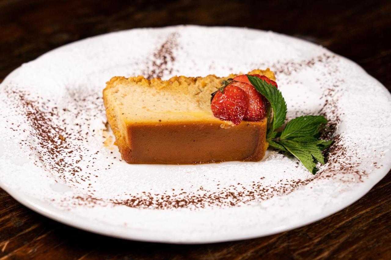 Locanda La Posta Cavour ภายนอก รูปภาพ