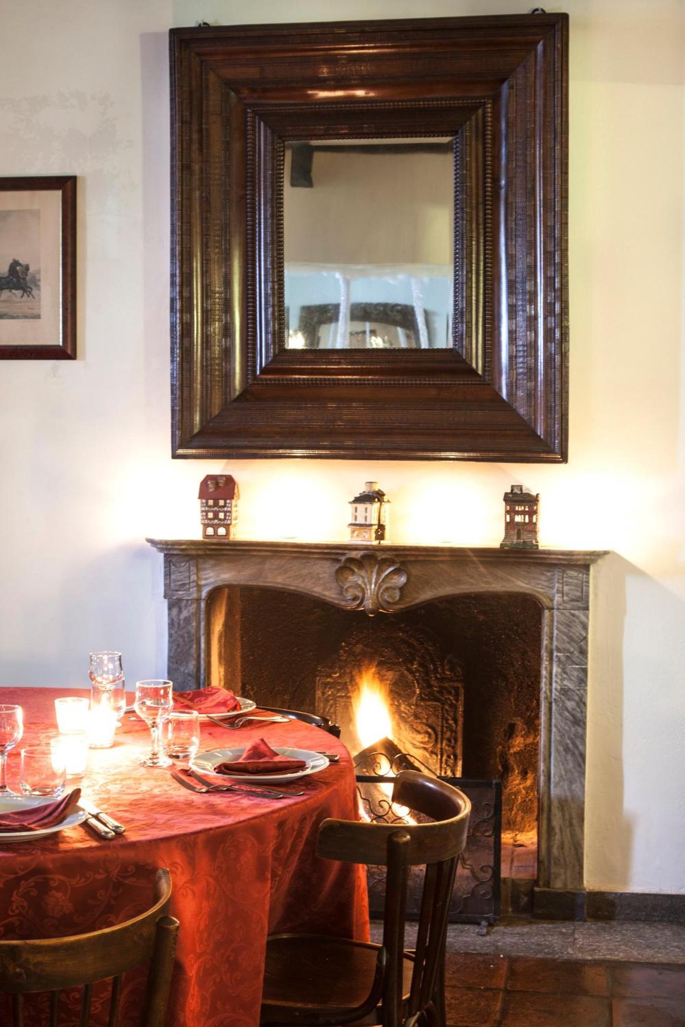 Locanda La Posta Cavour ภายนอก รูปภาพ