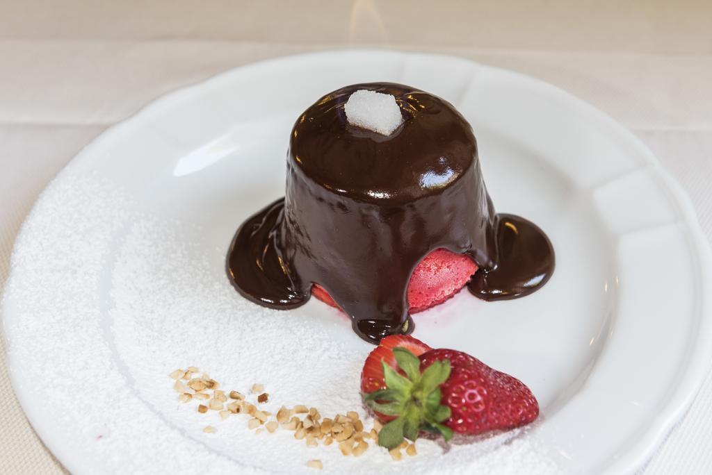 Locanda La Posta Cavour ภายนอก รูปภาพ